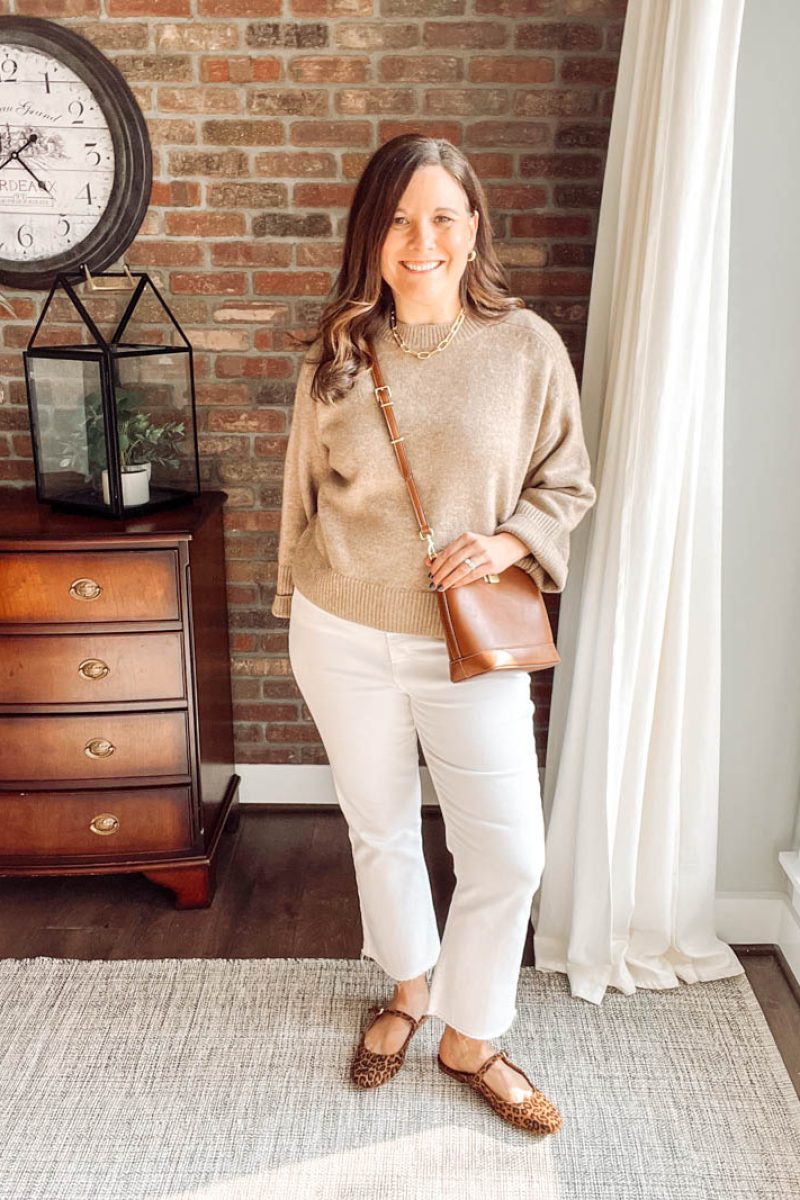 10 Outfit Ideas + How to Wear White Jeans in the Fall - Be So You